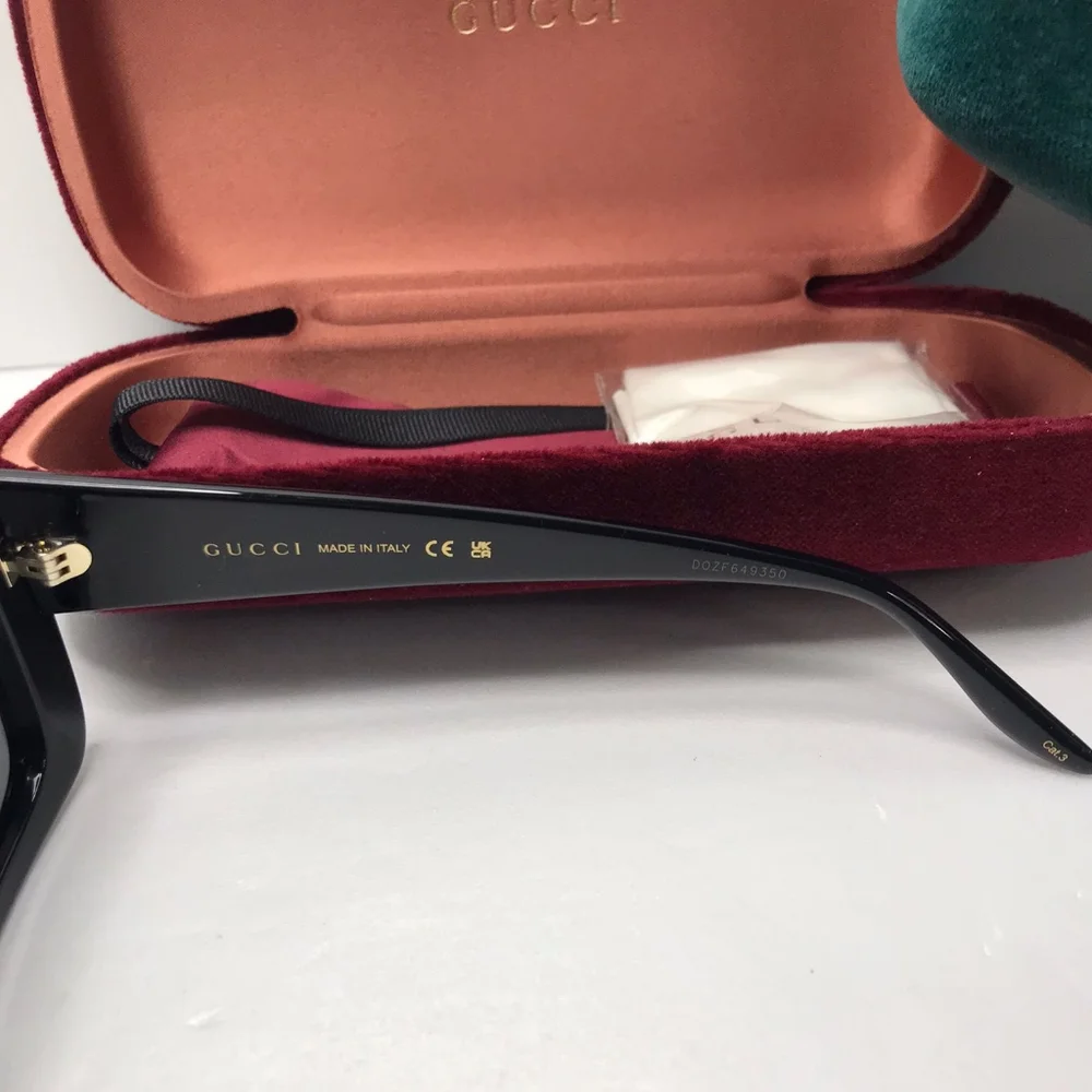 New- 💯 Original Gucci GG0896S 001 52 Ladies Sunglasses